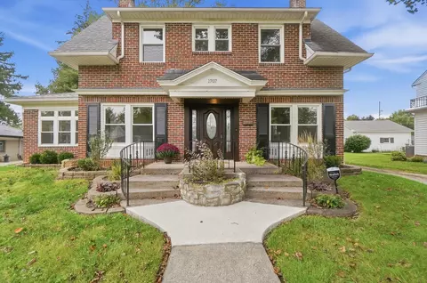 Exterior - 1707 Longview Dr, Springfield, OH 45504 photo 2 of 17