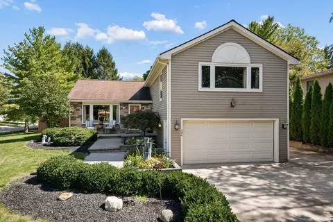 Exterior - 166 Ormsbee Ave, Westerville, OH 43081 photo 2 of 25