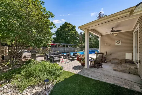 Exterior - 166 Ormsbee Ave, Westerville, OH 43081 photo 10 of 25