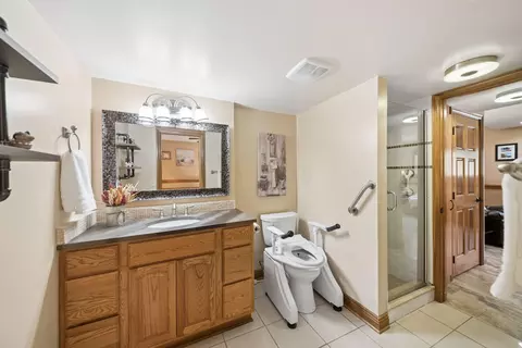 Bath - 166 Ormsbee Ave, Westerville, OH 43081 photo 6 of 7