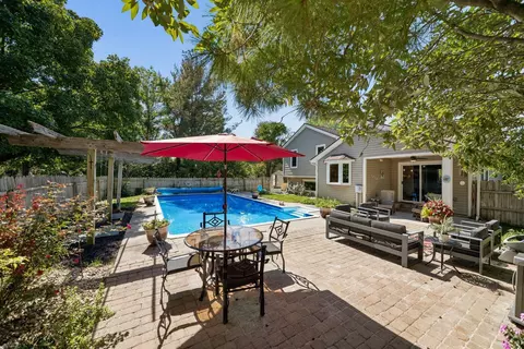 Exterior - 166 Ormsbee Ave, Westerville, OH 43081 photo 3 of 25