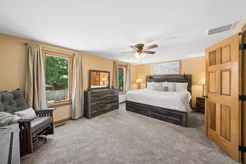 Bedroom - 166 Ormsbee Ave, Westerville, OH 43081 photo 4 of 8
