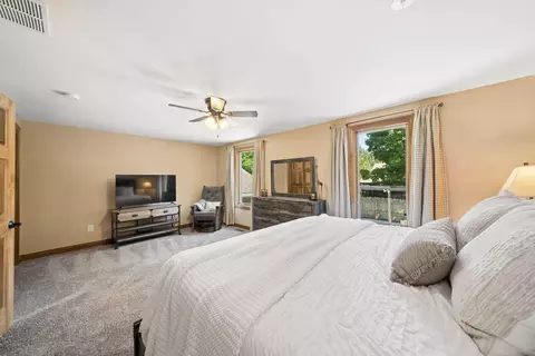 Bedroom - 166 Ormsbee Ave, Westerville, OH 43081 photo 6 of 8