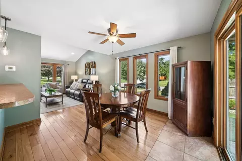 Dining - 166 Ormsbee Ave, Westerville, OH 43081 photo 4 of 4