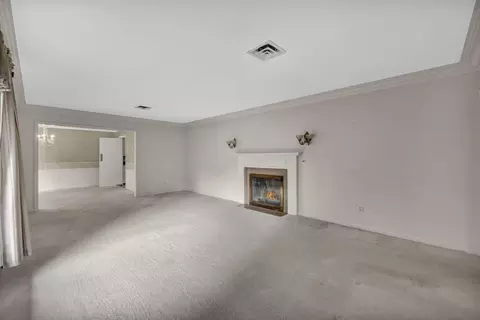 Living - 758 King Ave, Marion, OH 43302 photo 1 of 10