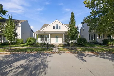 6083 Grand Strand Ave, Westerville, OH 43081