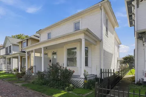 Exterior - 128 Union St, Lancaster, OH 43130 photo 2 of 9
