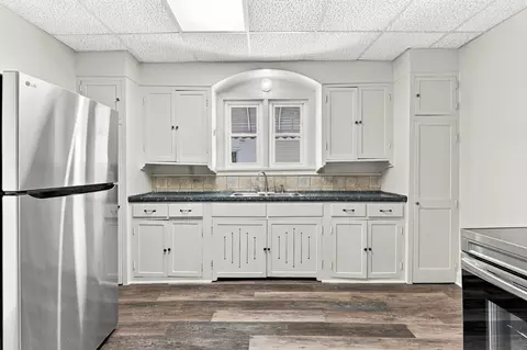 Kitchen - 128 Union St, Lancaster, OH 43130 photo 1 of 4