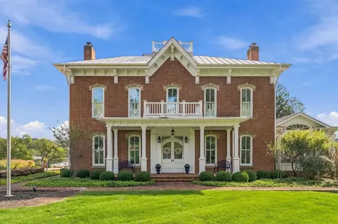 1398 Granville Pike, Lancaster, OH 43130