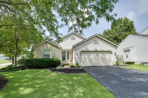 9183 Prestwick Green Dr, Columbus, OH 43240
