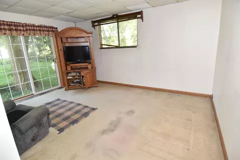 Living - 5635 Lancaster Rd, Hebron, OH 43025 photo 2 of 2