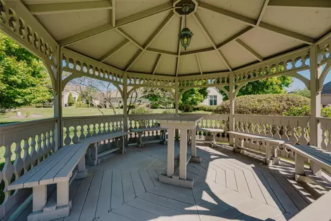 Exterior - 9985 Gresham Ct, Powell, OH 43065 photo 14 of 15