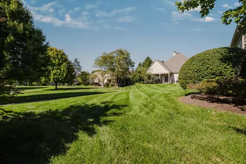 Exterior - 9985 Gresham Ct, Powell, OH 43065 photo 12 of 15