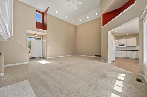 Living - 9985 Gresham Ct, Powell, OH 43065 photo 6 of 7