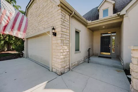 Exterior - 9985 Gresham Ct, Powell, OH 43065 photo 4 of 15