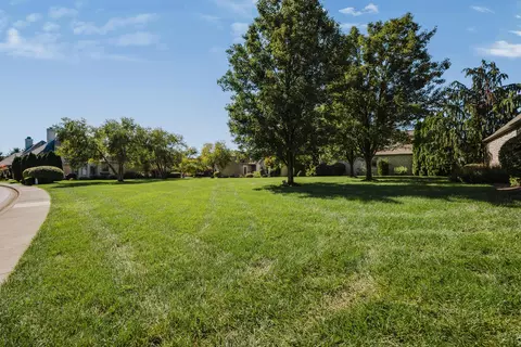 Exterior - 9985 Gresham Ct, Powell, OH 43065 photo 11 of 15