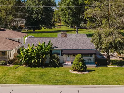 129 Kanawha Rd, Lancaster, OH 43130