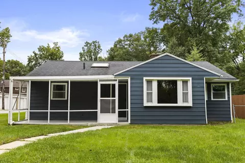 715 E Cooke Rd, Columbus, OH 43214