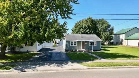 846 N 5th St, Greenfield, OH 45123