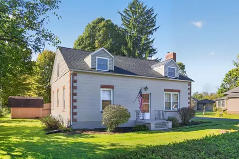 20460 Zion Rd, Gambier, OH 43022