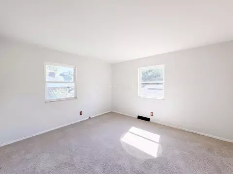 Bedroom - 55 Fieldpoint Rd, Heath, OH 43056 photo 1 of 5