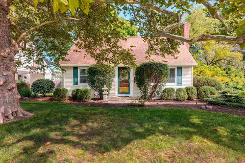 2212 Woodstock Rd, Columbus, OH 43221