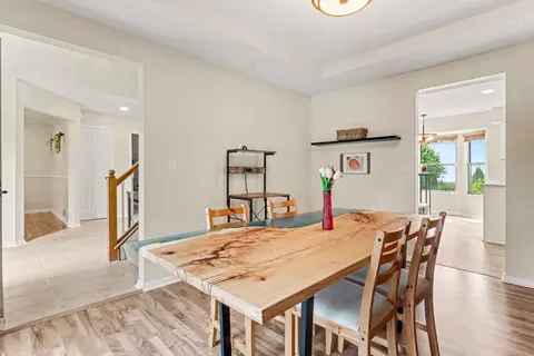 Dining - 5651 Anglesea Dr, Dublin, OH 43016 photo 1 of 2