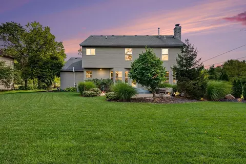 Exterior - 5651 Anglesea Dr, Dublin, OH 43016 photo 3 of 10