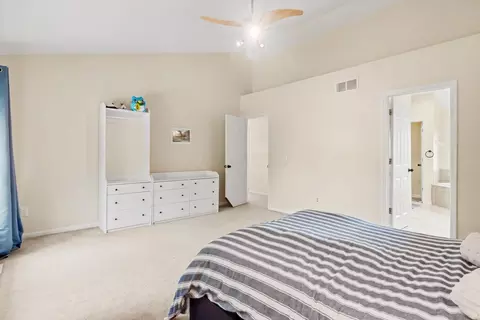 Bedroom - 5651 Anglesea Dr, Dublin, OH 43016 photo 1 of 4