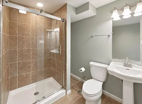 Bath - 5651 Anglesea Dr, Dublin, OH 43016 photo 5 of 5