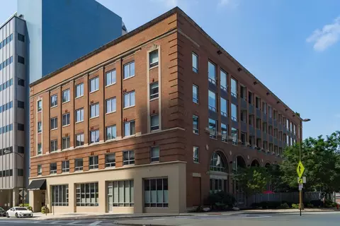 221 N Front St #103, Columbus, OH 43215