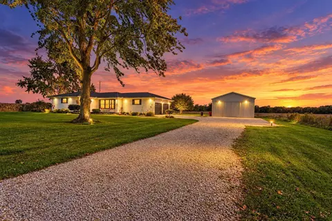 2842 Mount Olive Agosta Rd, New Bloomington, OH 43341