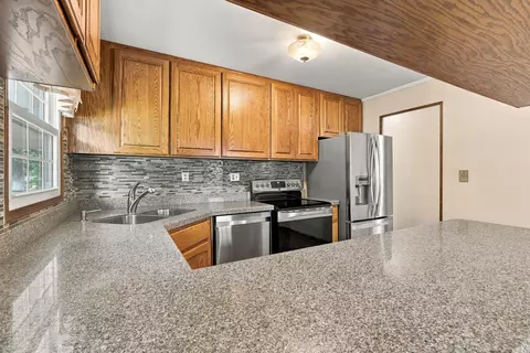 Kitchen - 148 Richards Dr, Delaware, OH 43015 photo 4 of 6
