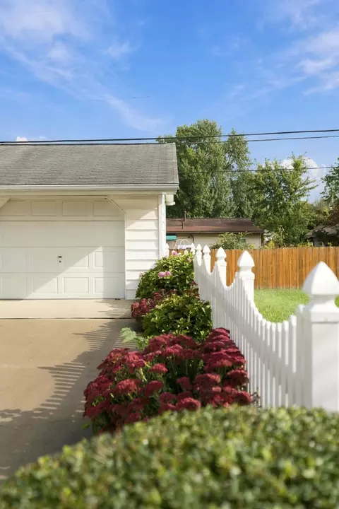 Exterior - 148 Richards Dr, Delaware, OH 43015 photo 11 of 11