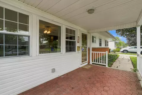 Exterior - 148 Richards Dr, Delaware, OH 43015 photo 3 of 11