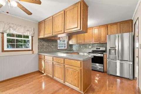 Kitchen - 148 Richards Dr, Delaware, OH 43015 photo 1 of 6