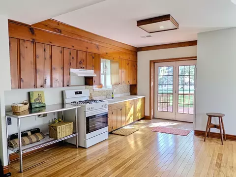 Kitchen - 260 Norton Rd, Columbus, OH 43228 photo 1 of 5