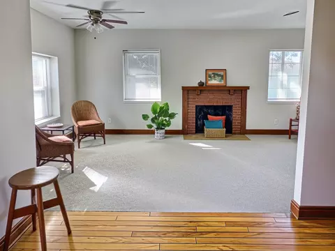 Living - 260 Norton Rd, Columbus, OH 43228 photo 2 of 2