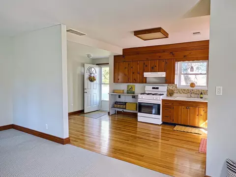 Kitchen - 260 Norton Rd, Columbus, OH 43228 photo 3 of 5