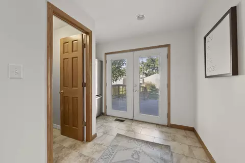 Entry Way - 316 E Markison Ave, Columbus, OH 43207 photo 1 of 3