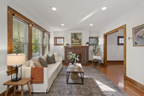 Living - 316 E Markison Ave, Columbus, OH 43207 photo 2 of 3