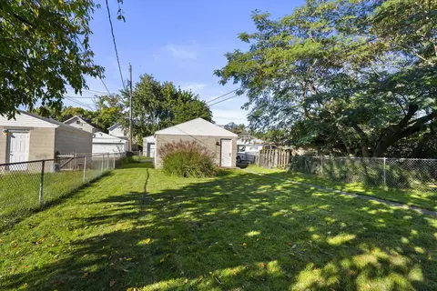 Exterior - 316 E Markison Ave, Columbus, OH 43207 photo 9 of 11