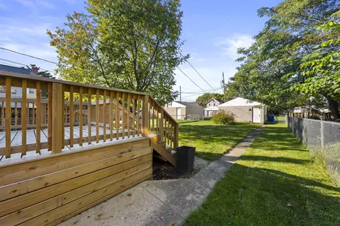 Exterior - 316 E Markison Ave, Columbus, OH 43207 photo 6 of 11