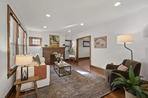 Living - 316 E Markison Ave, Columbus, OH 43207 photo 1 of 3