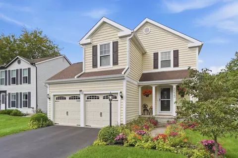 4573 Heather Ridge Dr, Hilliard, OH 43026