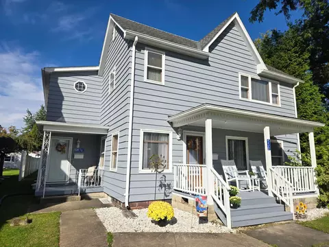 530 N Market St, Galion, OH 44833