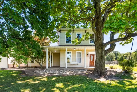 9506 S Charleston Pike, South Charleston, OH 45368