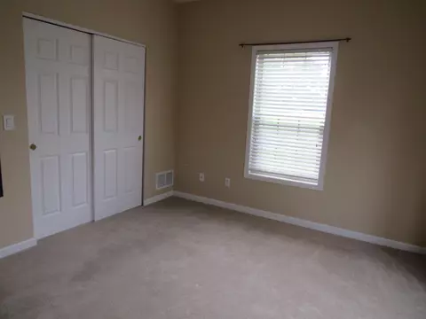 Bedroom - 5 Claire Ct #5, Circleville, OH 43113 photo 4 of 4