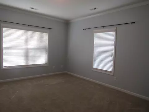 Bedroom - 5 Claire Ct #5, Circleville, OH 43113 photo 3 of 4