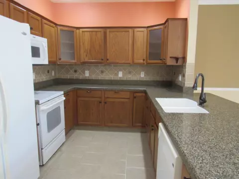 Kitchen - 5 Claire Ct #5, Circleville, OH 43113 photo 1 of 1